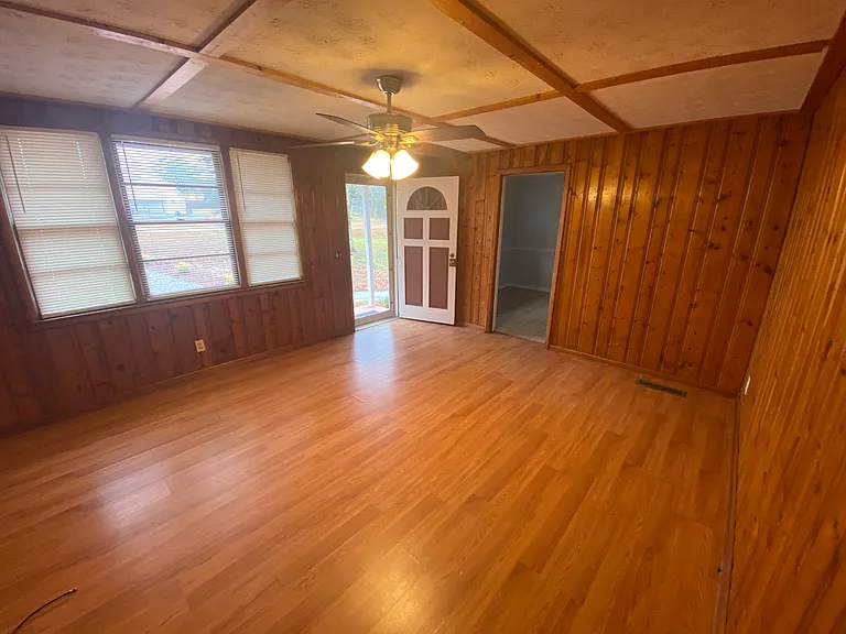 914 Ozora Rd — Photo 21