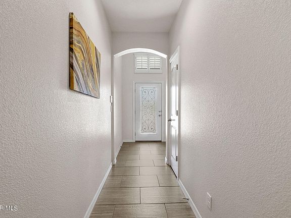 5th image of 225 Gonzalo Cir