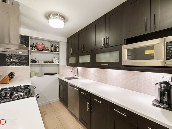 4th image of 225 E 57th St APT 8G