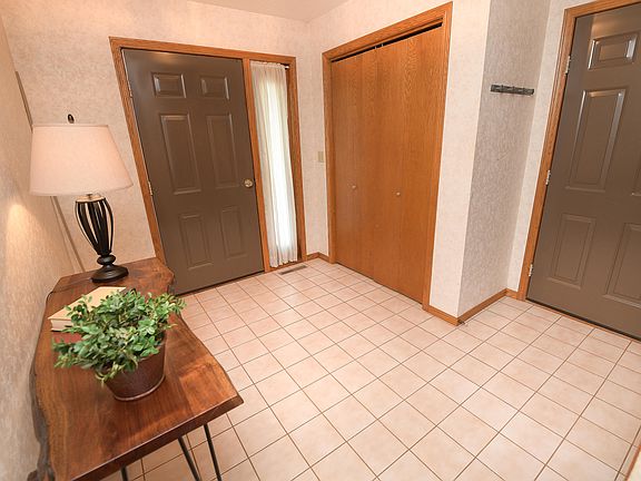 2nd image of 3334 Desert Star Ln