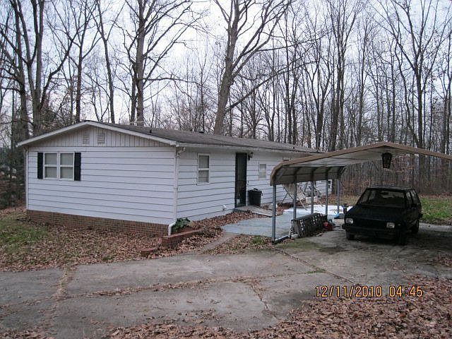 2nd image of 3628 4th St