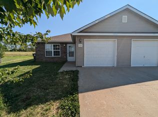 1216 Fall Meadow Ln #1216, Belton, MO 64012