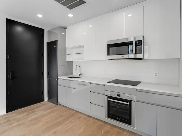 43-15 52nd Street image 4 of 14