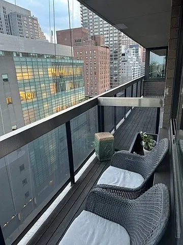 515 E 72nd St #15D — Photo 5