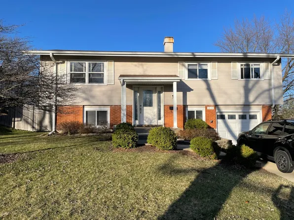 1655 Highland Blvd, Hoffman Estates, IL 60169