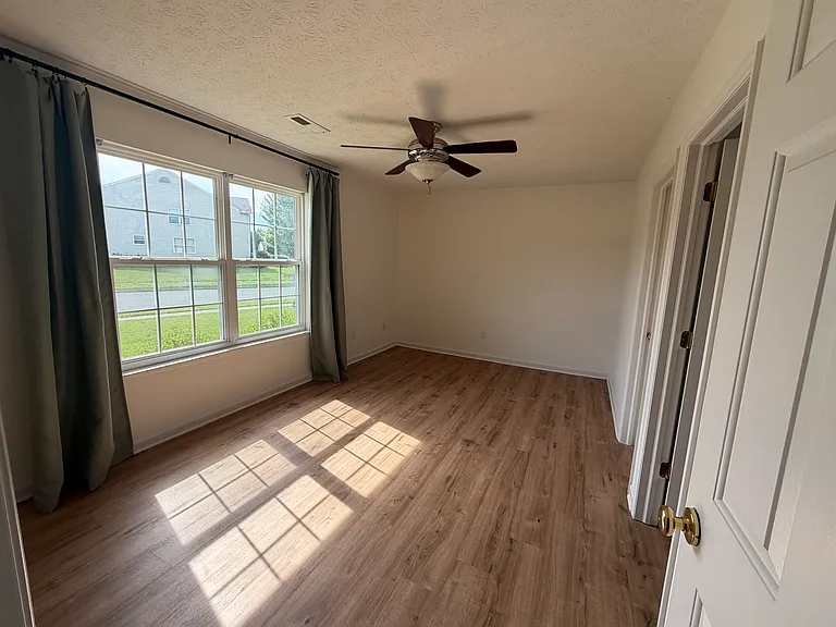 2306 Hazelnut Dr — Photo 18
