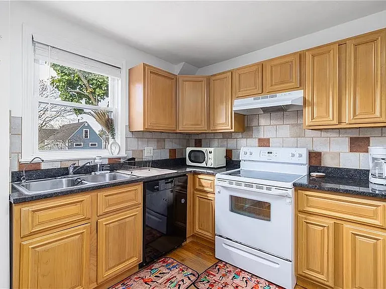 56 Doyle Ave #2 — Photo 4