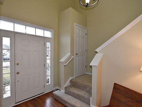 2nd image of 224 Sunbury Dr
