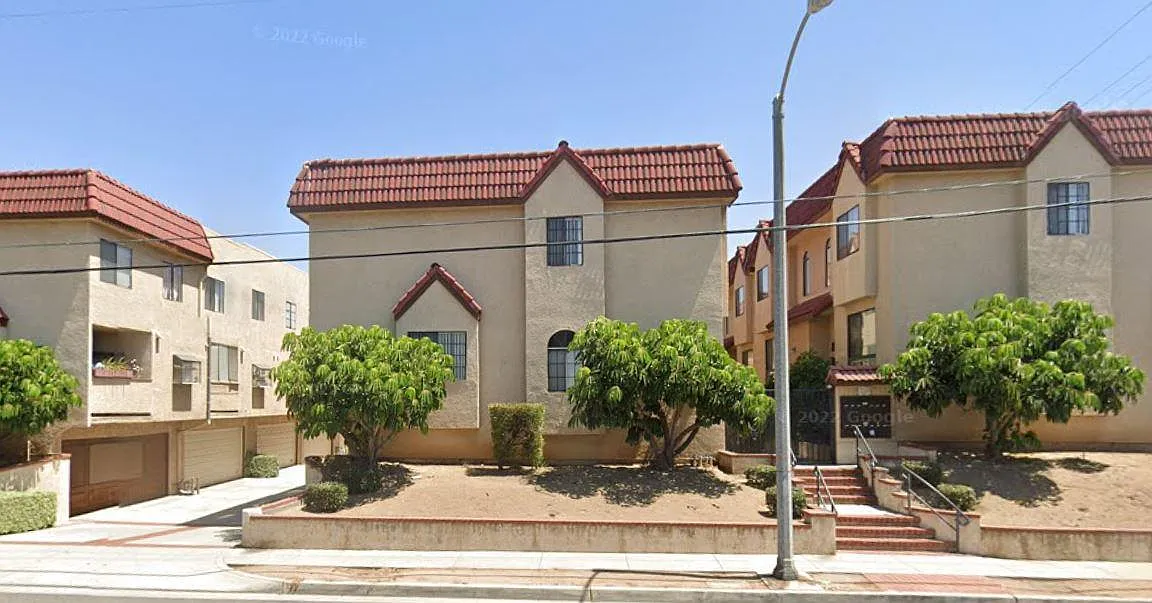 306 W Woodward Ave — Photo 1