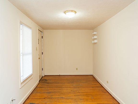 4th image of 224 9th St SW Unit C