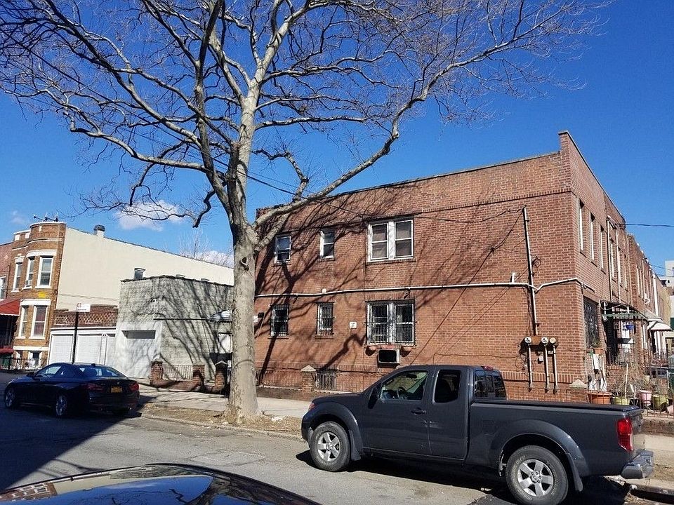 2nd image of 3028 21st St