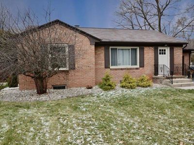 3209 W Nelson St, Midland, MI, 48640
