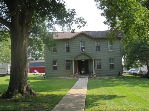 133 W Washington St, Galveston, IN 46932