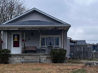 813 E 7th St, Muscatine, IA 52761