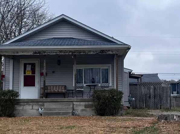 813 E 7th St, Muscatine, IA 52761