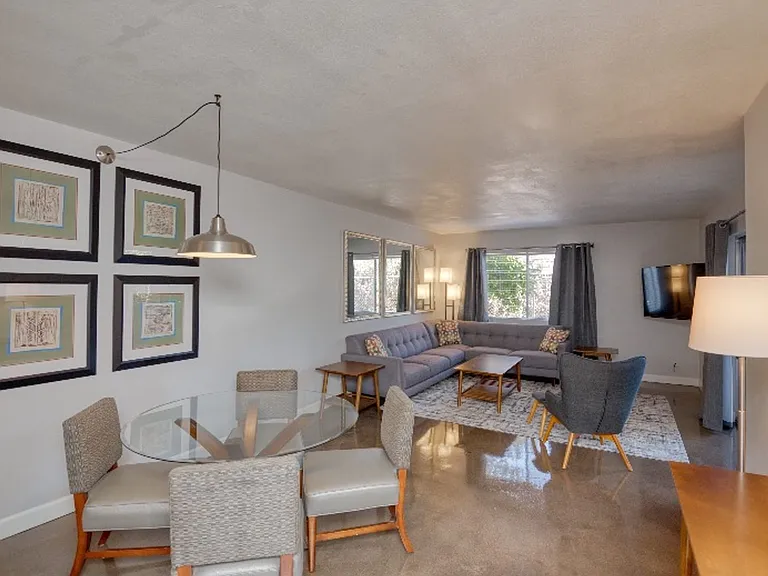 1107 W Osborn Rd — Photo 4