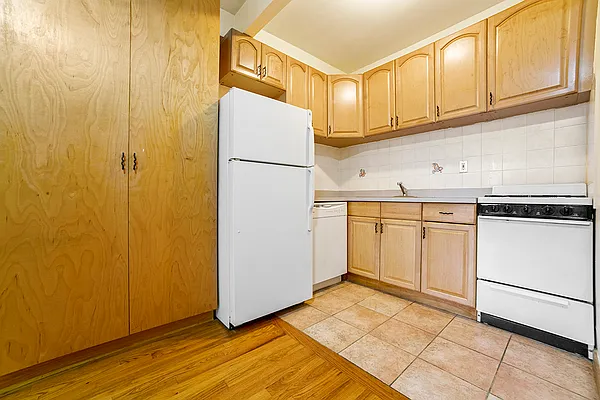 Rented by P&G Equities | media 4