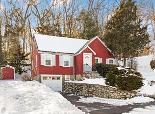 22 Pheasant Hill St, Westwood, MA 02090