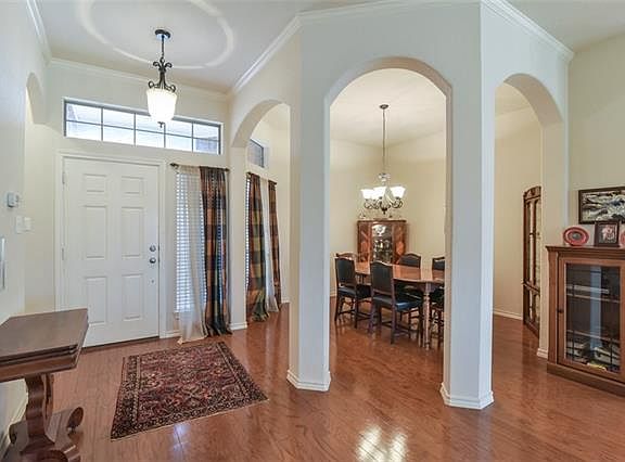 3rd image of 9321 Marble Falls Dr