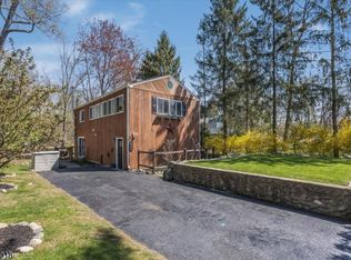 105 Forest Lake Dr N, Andover, NJ 07821