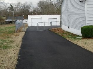 102 Rayburn Dr, Benton, KY 42025