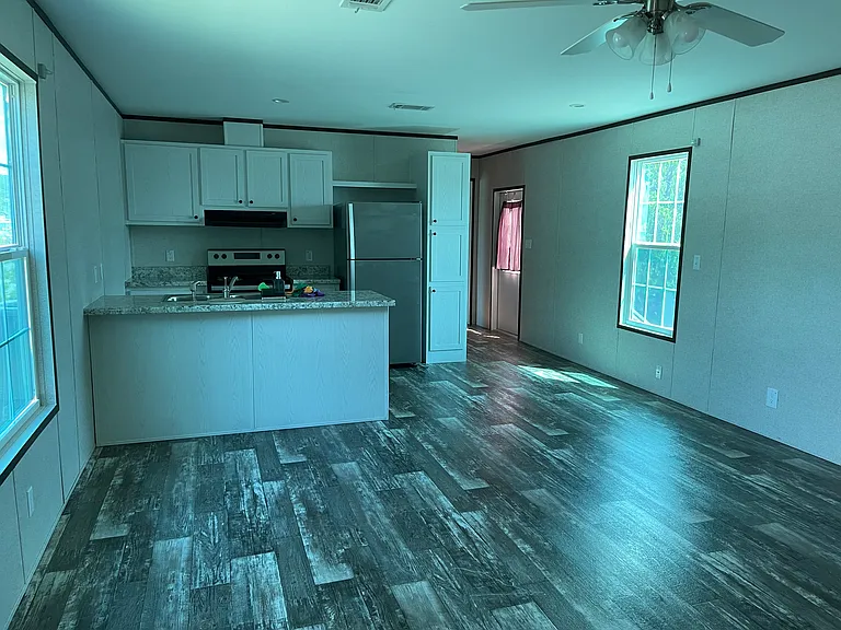 696A Pompeii Rd — Photo 11
