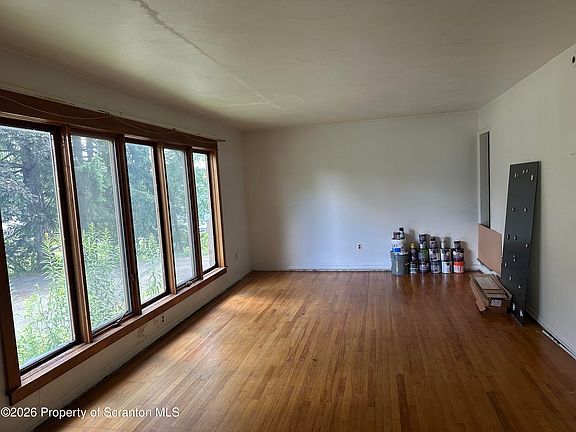 2nd image of 1205 Layton Rd