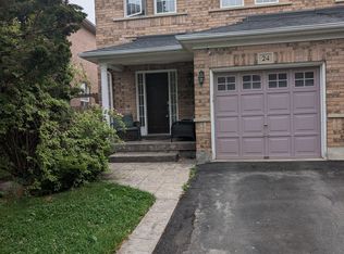 24 Farthingale Cres, Brampton, ON L7A1R3