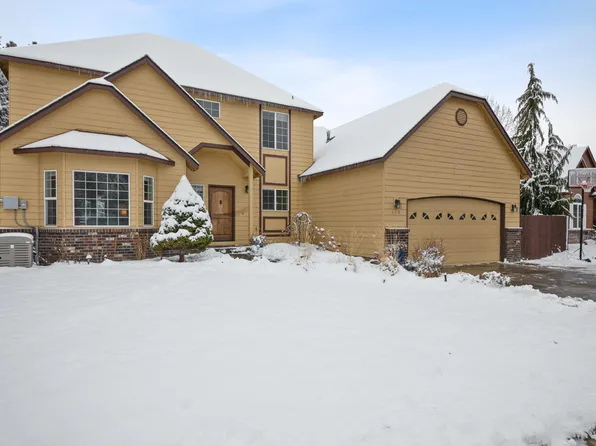 110 SE Airpark Dr, Bend, OR 97702