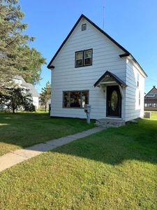 319 4th St NW, Aitkin, MN, 56431