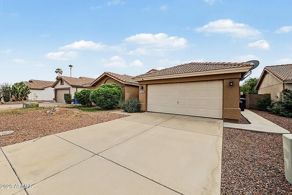 3 bed, 1750 sqft, $2,375 — Photo 3