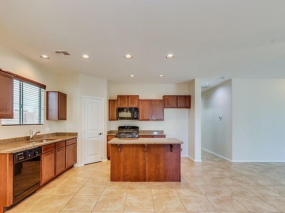 5th image of 21782 S 214th St