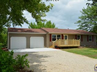 150 NE 59th St, Topeka, KS 66617