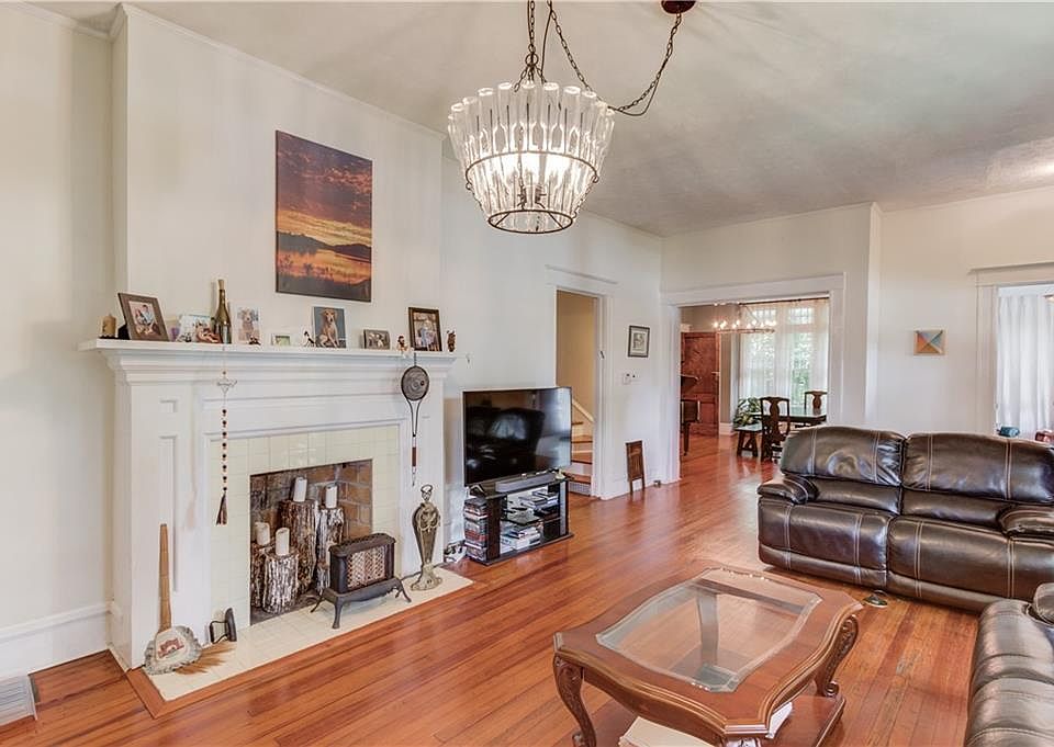 116 N Broad St, Winder, GA 30680 | MLS #7600287 | Zillow