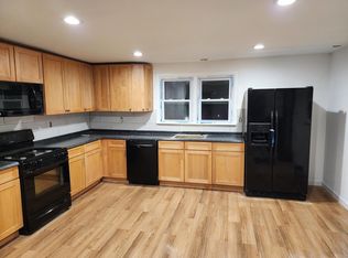 62 New Paltz Rd #A, Highland, NY 12528