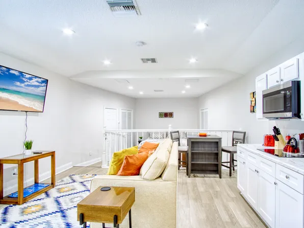 (undisclosed Address), Jacksonville, FL 32217