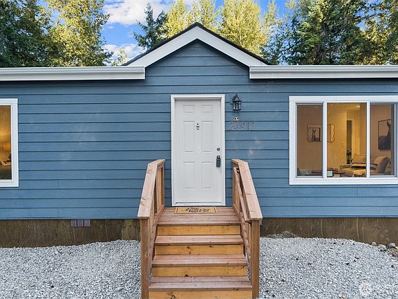 4th image of 24917 48th Avenue E