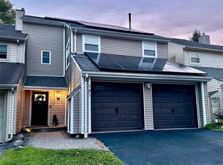 151 Country Club Dr, Florida, NY 10921