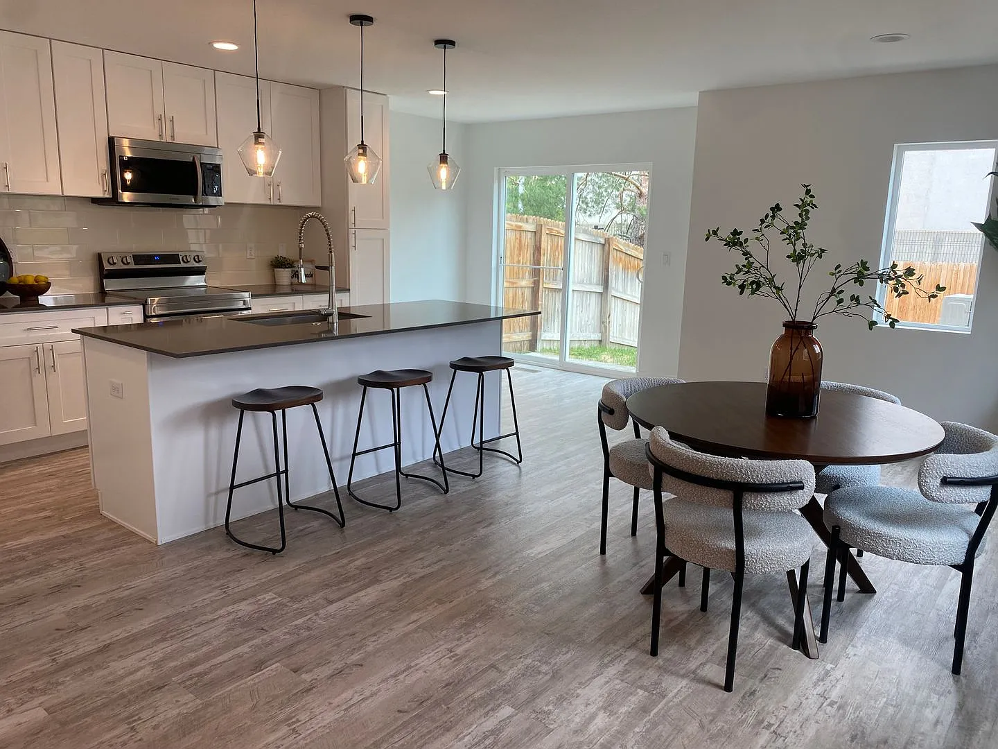 Large Home Available Now! | 4 Weeks Free Rent! Blocks from Regis University — Photo 4
