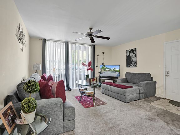 3rd image of 801 Lyons Road #19103