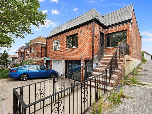 209 Onderdonk Ave #1, Ridgewood, NY 11385