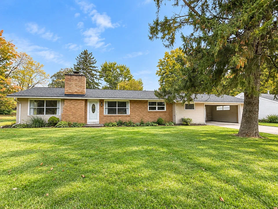 118 Carpenter Ave