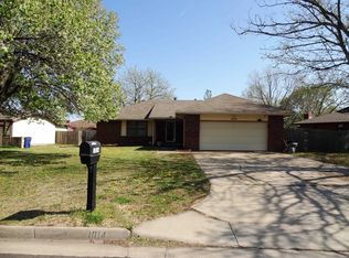 1014 S Burrus St, Wichita, KS 67207