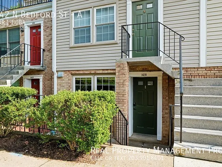 142 N Bedford St #A — Photo 1