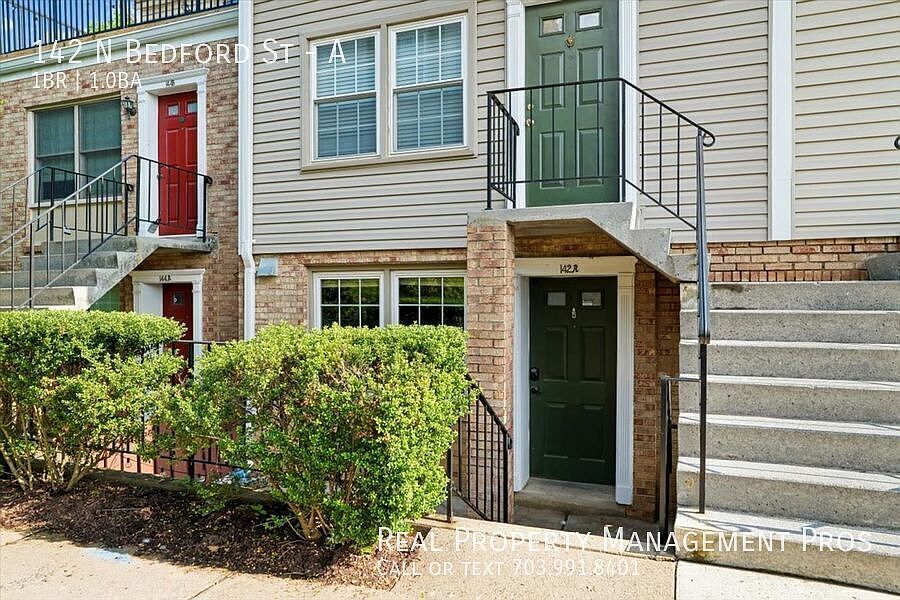 1st image of 142 N Bedford St #A