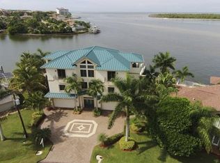 160 Tahiti Cir, Naples, FL 34113