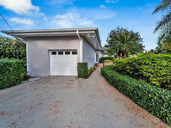 3rd image of 553 N Biscayne River Drive