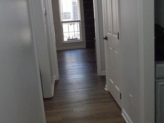 2nd image of 3769 Ashworth Dr