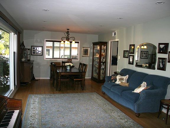 5th image of 10719 Lindesmith Ave