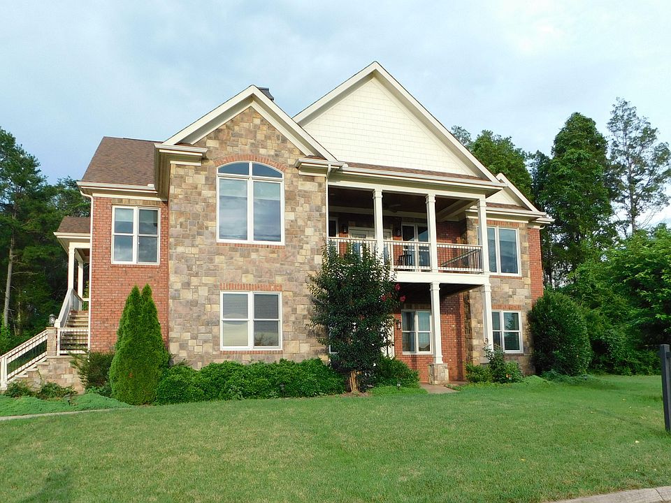 1st image of 1306 Charlottesville Blvd